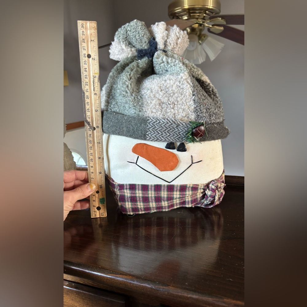 Primitivism snowman